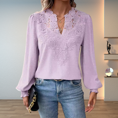 Isabella | Dames blouse met V-hals, lange mouwen en bloemendetails