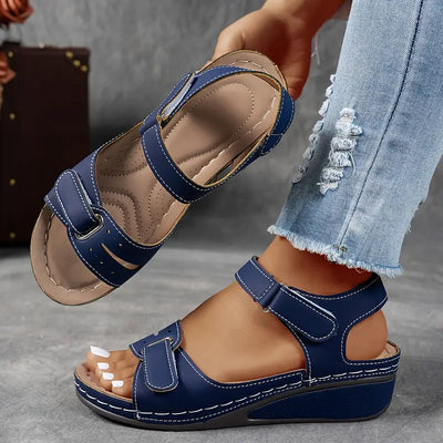 Nina sandalen met sleehak