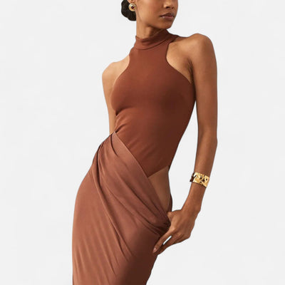 Kerstin | Dames maxijurk met cut-out en halterhals