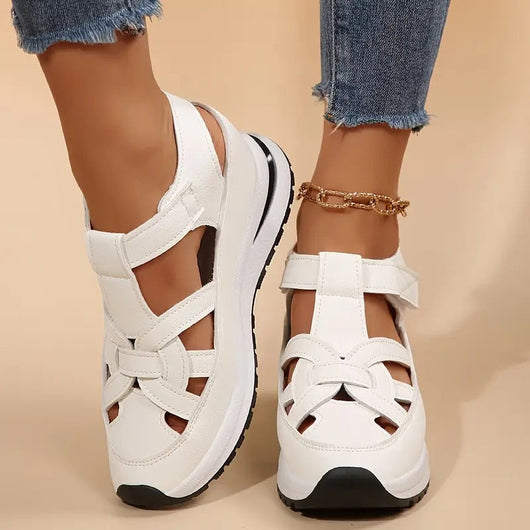 Oveta comfortabele platte sandalen