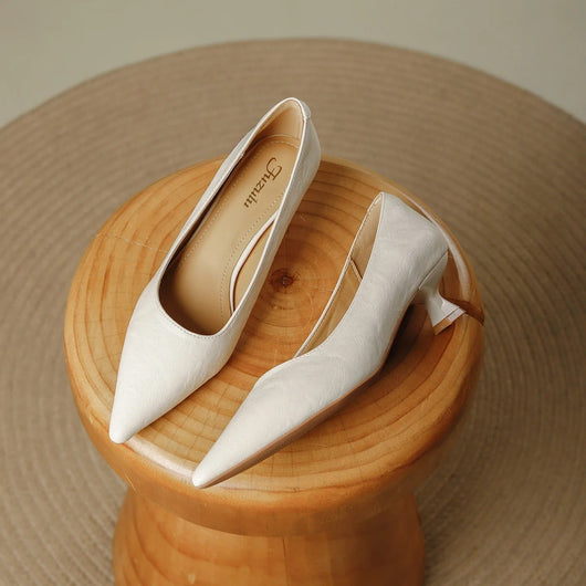 Pauline | Dames pumps met spitse neus en lage hak