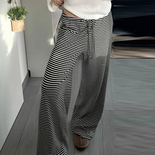 Daniela | Gestreepte relaxed dames broek voor het voorjaar