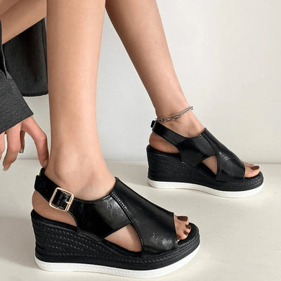 Stefanie | Comfortabele dames plateausandalen met metallic finish