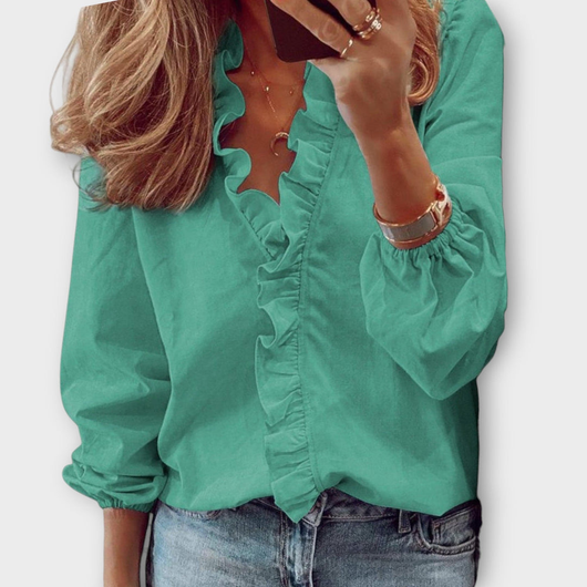 Karla | Dames blouse met ruches, V-hals en lange mouwen