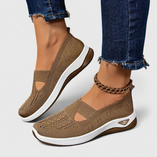 Regine | Ademende dames instapsneakers van mesh