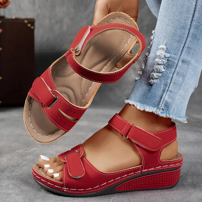 Nina sandalen met sleehak