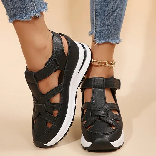 Oveta comfortabele platte sandalen