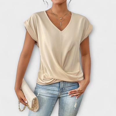Carlinda elegante top met V-hals