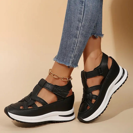 Oveta comfortabele platte sandalen