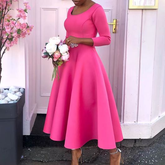 Felicia | Sobere dames midijurk met ronde hals