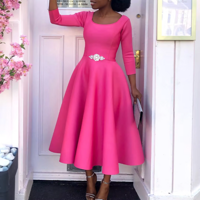 Felicia | Sobere dames midijurk met ronde hals
