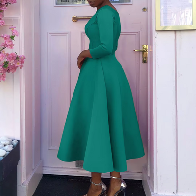 Felicia | Sobere dames midijurk met ronde hals