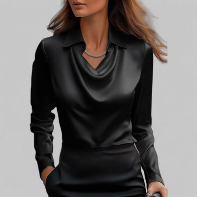 Theresa | Elegante dames satijnblouse met watervalhals