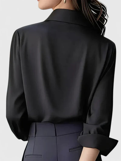 Anja | Elegante dames satijnblouse met knoopsluiting