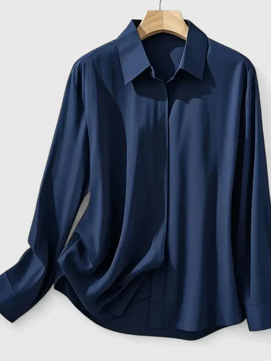 Anja | Elegante dames satijnblouse met knoopsluiting