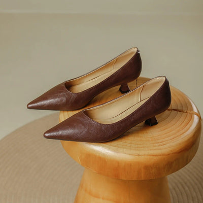 Pauline | Dames pumps met spitse neus en lage hak