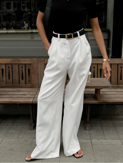 Katharina | Wijde dames broek met plooifront en ceintuur