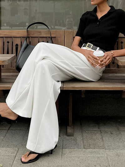 Katharina | Wijde dames broek met plooifront en ceintuur