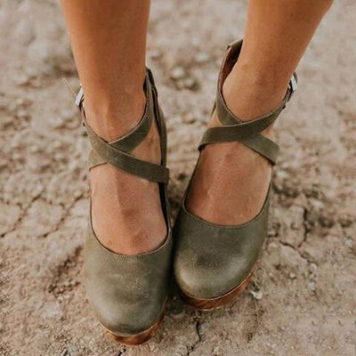 Jacqueline | Dames plateauschoenen met gespbandjes