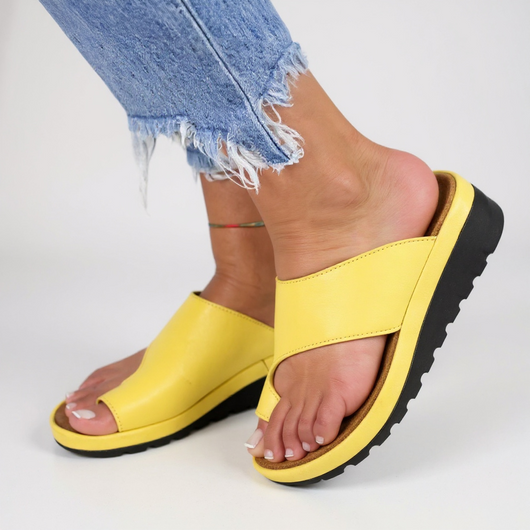 Karin | Comfortabele dames teenslippers voor de zomer