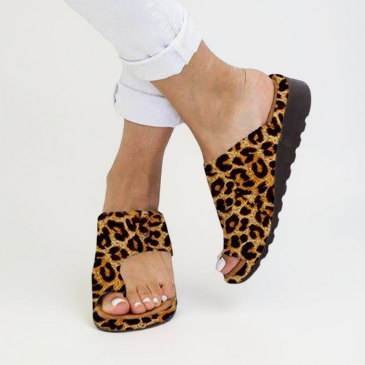 Karin | Comfortabele dames teenslippers voor de zomer