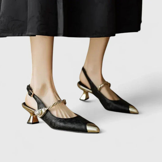 Seraphyane pumps met pareldetail