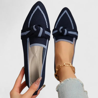 Felicia | Comfortabele dames loafers met spitse neus en knoopdetail