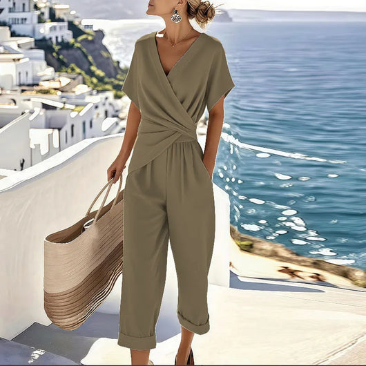Felicia | Tweedelige dames casual set met korte mouwen en V-hals