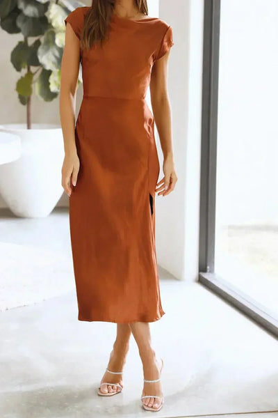 Lara | Dames slipjurk in midilengte met minimalistische silhouet