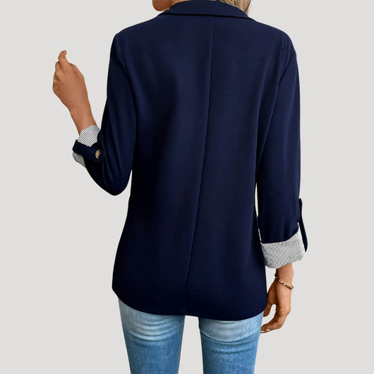 Theresa | Getailleerde enkelrijige dames blazer met opgerolde mouwen