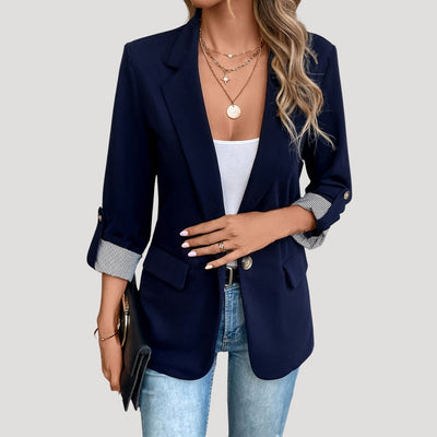 Theresa | Getailleerde enkelrijige dames blazer met opgerolde mouwen