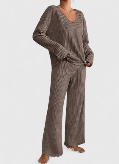 Sabina | Dames loungeset van ribstof met wijde broek