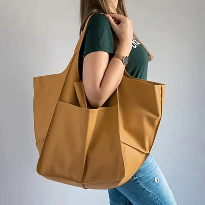 Charlotte | Extra grote dames shopper van veganleer met magneetsluiting