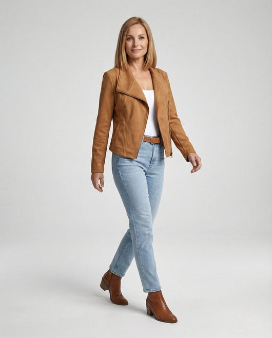 Nora | Dames bikerjack in imitatiesuède met asymmetrische rits