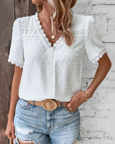 Marie | Dames boho blouse met V-hals, kant en stippenstructuur