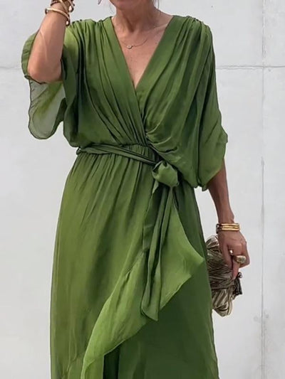 Sophie | Dames chiffon cocktailjurk met V-hals, ceintuur en midilengte