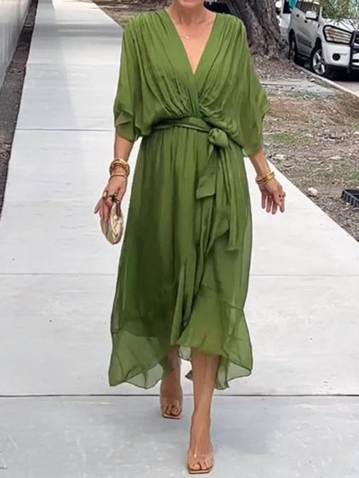 Sophie | Dames chiffon cocktailjurk met V-hals, ceintuur en midilengte