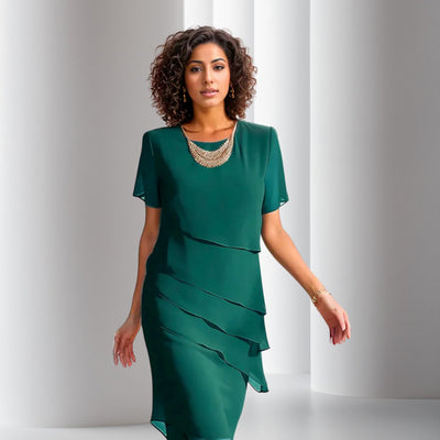 Emilia | Dames cocktailjurk van gelaagd chiffon met korte mouwen