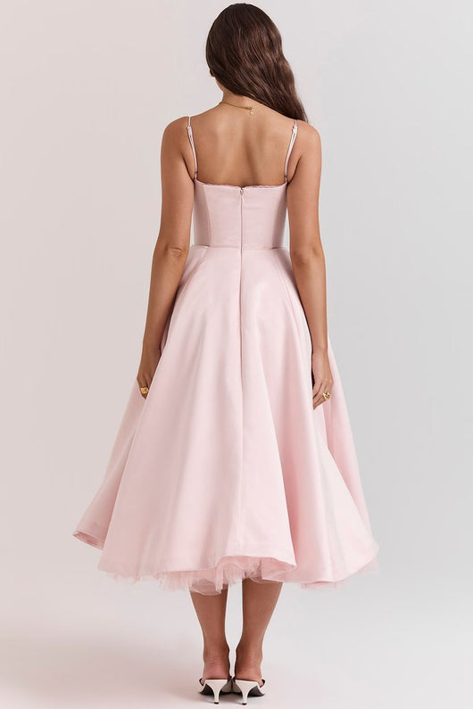 Annika | Dames cocktailjurk met zwierige midirok en verstelbare bandjes