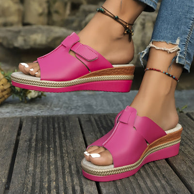 Clara | Comfortabele dames sandalen met sleehak, klittenband en open neus