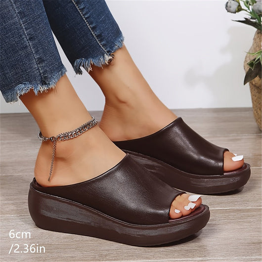 Charlotte | Comfortabele lichte dames instapmuiltjes met sleehak en peeptoe