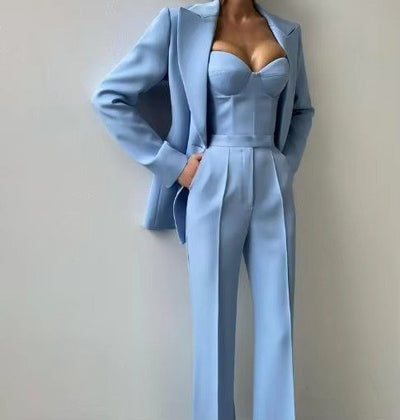 Marlene | Driedelige mintgroene dames set met blazer, korsettop en flared broek