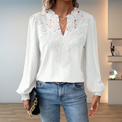 Clara | Elegante dames blouse met kantbies, V-hals en lange mouwen