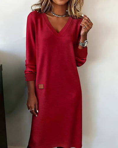 Mia | Elegante dames midijurk met V-hals en lange mouwen