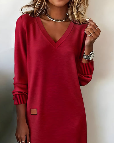Mia | Elegante dames midijurk met V-hals en lange mouwen