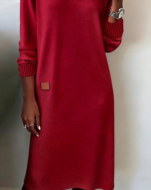 Mia | Elegante dames midijurk met V-hals en lange mouwen