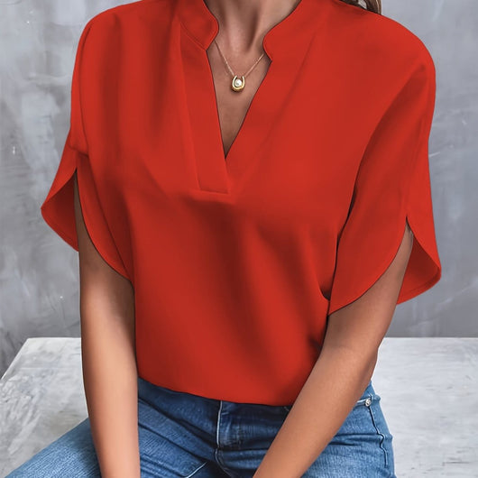 Lena | Vloeiende dames blouse met v-hals en wijde mouwen