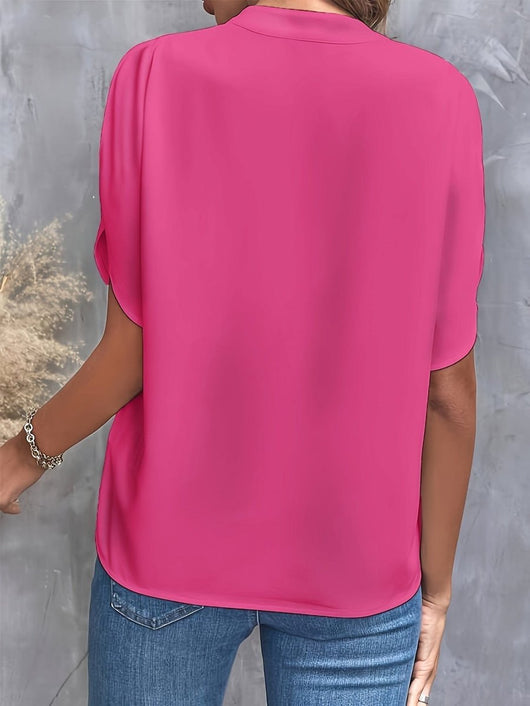 Lena | Vloeiende dames blouse met v-hals en wijde mouwen