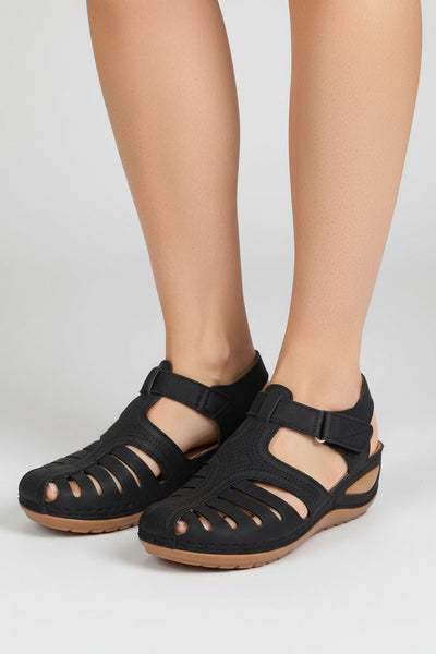 Elisabeth | Dames gesloten sandalen met sleehak en klittenband