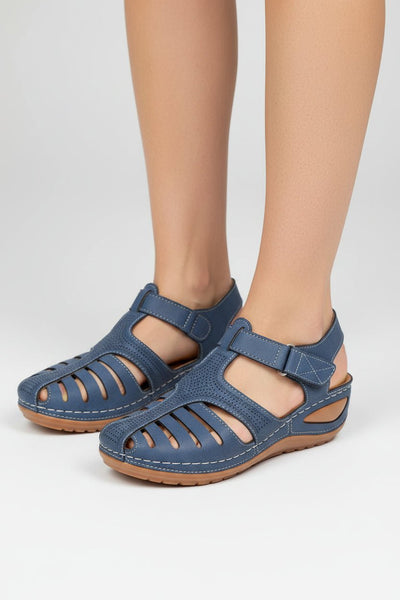 Elisabeth | Dames gesloten sandalen met sleehak en klittenband